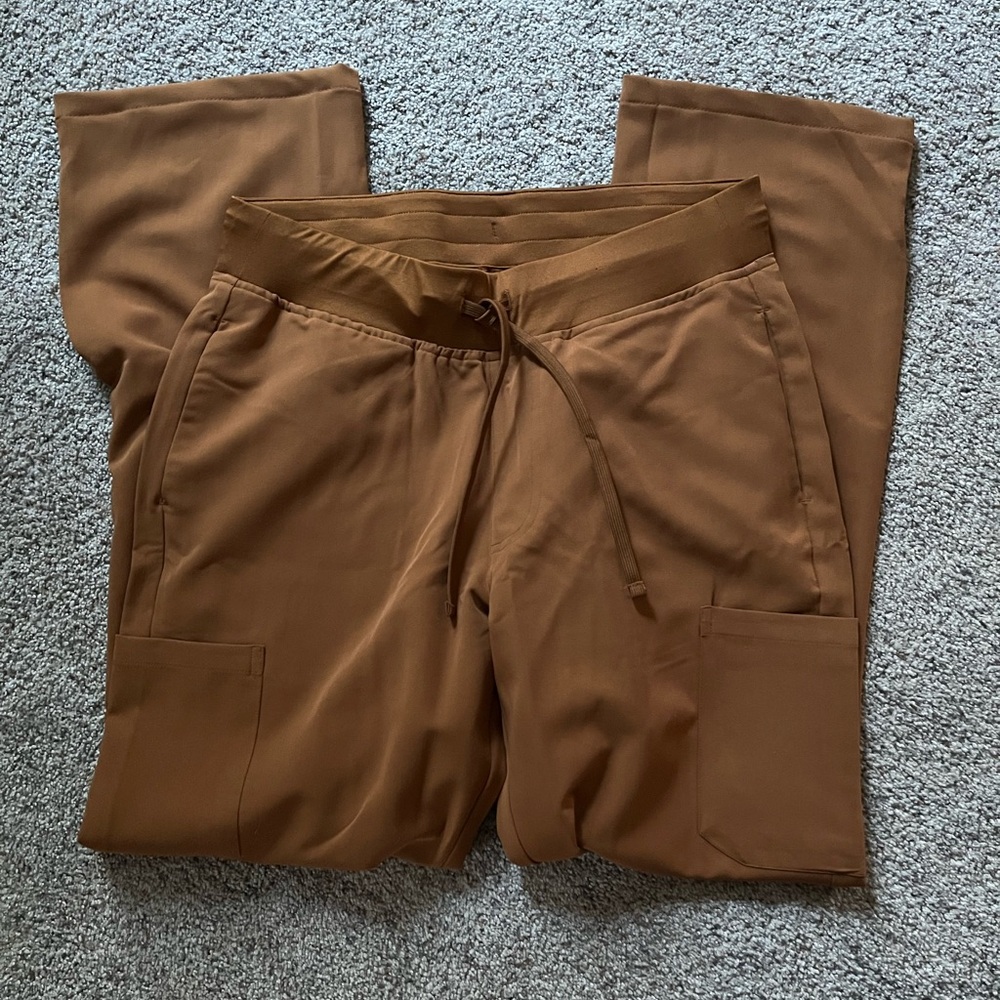 Mandala scrub bottom